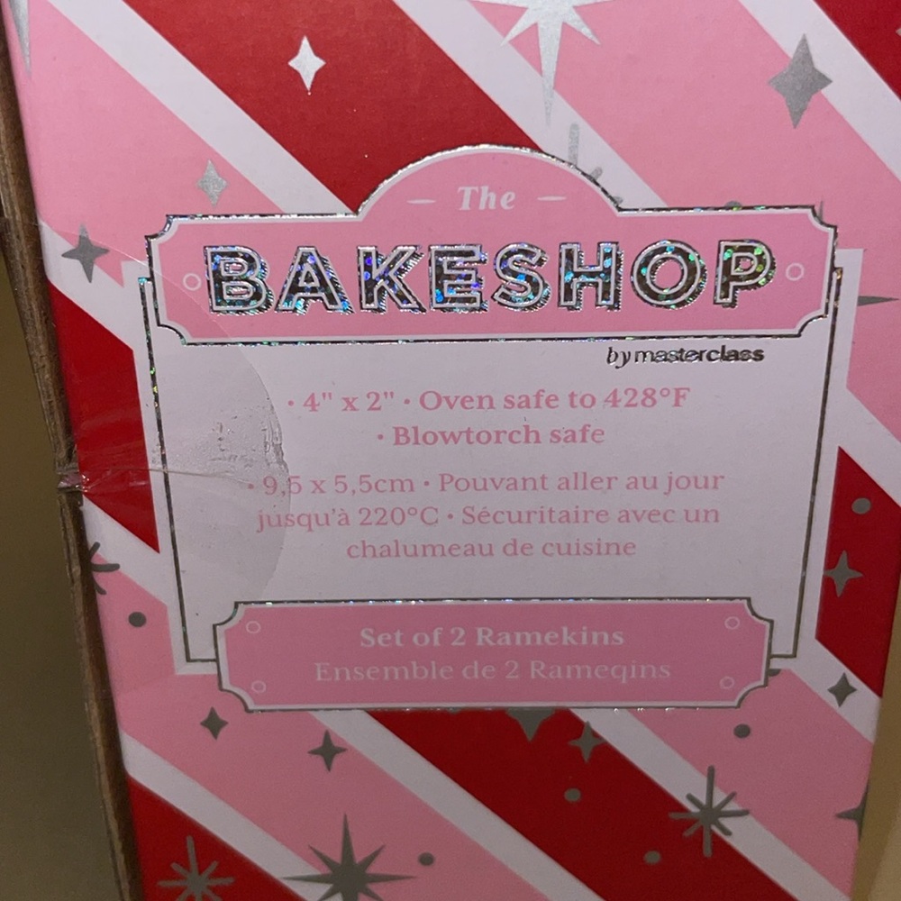 Bakeshop Santa Ramekins - Picture 3 of 3